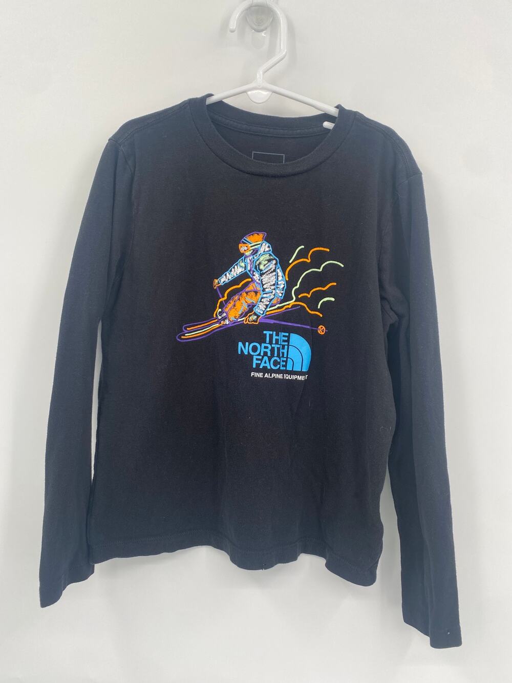 The North Face Black Skiing Skier Long Sleeve Graphic Tee Kids S 7/8